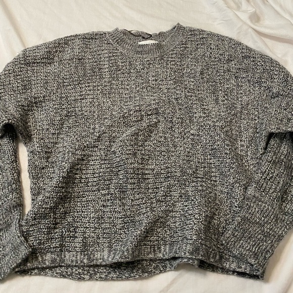 Pink Rose Grey Knitted Sweater - Picture 3 of 3